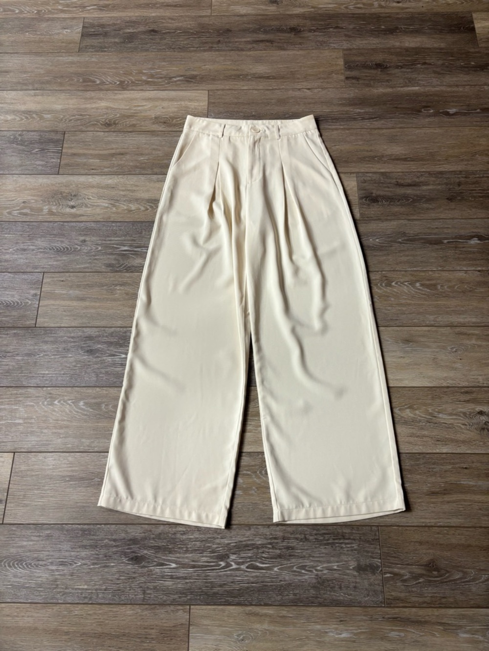 Cider Wide Leg Pants Sz M Cream Pleated High Waist Trousers Office Work Capsule